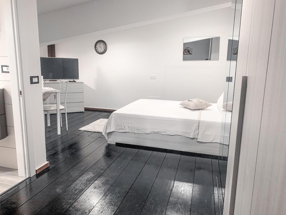 B&B Ma'Delina Settimo Milanese Luaran gambar